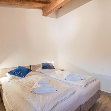 Fantastic Chalet With Sauna Niedernsill Exteriör bild
