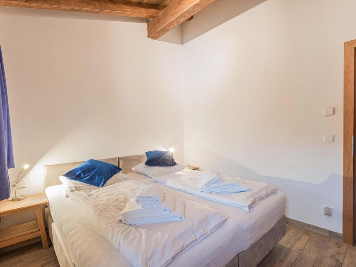 Fantastic Chalet With Sauna Niedernsill Exteriör bild