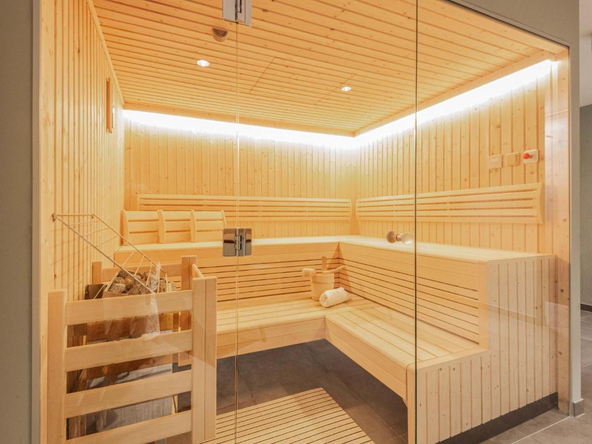 Fantastic Chalet With Sauna Niedernsill Exteriör bild